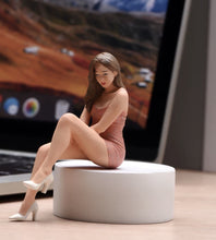 Load image into Gallery viewer, 1:24 Painted Figure Model Miniature Resin Diorama Pink Dress Sitting Woman Lady
