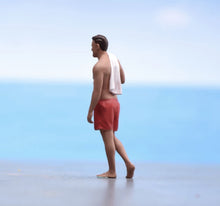 Load image into Gallery viewer, 1:64 Painted Figure Model Miniature Resin Sand Man With Swimming Suit Towel
