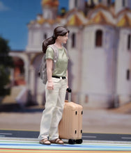 Load image into Gallery viewer, 1:24 Painted Figure Model Miniature Resin Diorama Sand Woman Luggage Backpack
