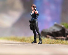 Load image into Gallery viewer, 1:64 Painted Figure Model Miniature Resin Diorama Sand Cool Killer Girl Lady Toy Collection
