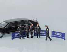 Load image into Gallery viewer, 1:64 Painted Figure Model Miniature Resin Diorama Toy Sand Policeman Police Set
