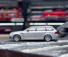 Load image into Gallery viewer, King 1:64 Silver M5 E61 Touring Wagon Sports Model Diecast Metal Car New Collection
