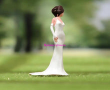Load image into Gallery viewer, 1:24 Painted Figure Model Miniature Resin Diorama Sand Dinner Wedding Dress Lady
