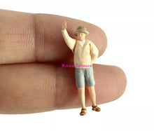 Load image into Gallery viewer, 1:64 Painted Figure Model Miniature Resin Diorama Sand Camping Outdoor Hiking B
