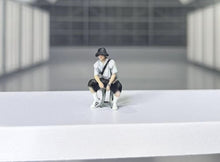 Load image into Gallery viewer, 1:64 Painted Figure Model Miniature Resin Diorama Sand Sitting Man fisherman hat
