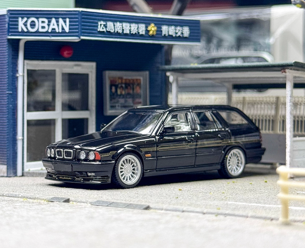 Mortal 1:64 Black E34 Touring Alpina B10 Wagon Sports Model Diecast Metal Car