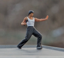 Load image into Gallery viewer, 1:64 Painted Figure Mini Model Miniature Resin Diorama Sand Bruce Lee Gongfu Toy New
