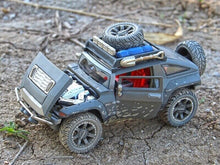Load image into Gallery viewer, Maisto 1:24 2008 Dirt Riders HX Off Road SUV Model Toy Diecast Metal Car BN
