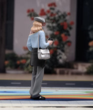 Load image into Gallery viewer, 1:24 Painted Figure Model Miniature Resin Diorama Fashion Trendy Girl Beret Lady

