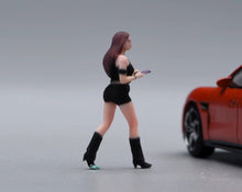 Load image into Gallery viewer, 1:64 Painted Figure Model Miniature Resin Diorama Toy Sand Sexy Walking Beauty
