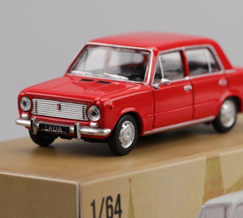 Perka 1:64 Red 1970 LADA 2101 Classic Vintage Model Diecast Metal Car New Collection