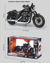 Load image into Gallery viewer, Maisto 1:12 2014 Sportster Iron 883 Sports Model Diecast Metal Motorcycle New
