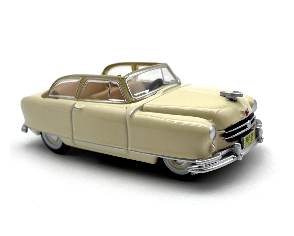 1:87 Beige 1950 Nash Convertible Classic Sports Model Diecast Metal Car New Collection