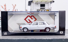 Load image into Gallery viewer, Maxwell 1:64 White 450SEL W116 Sedan Classic Sport Model Diecast Metal Car New
