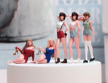 Load image into Gallery viewer, 1:64 Painted Figure Model Miniature Resin Diorama Sand Girl Lady Pretty Modern B
