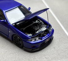 Load image into Gallery viewer, FH 1:64 Blue Carbon Skyline GTR R33 Nismo S-Tune Model Diecast Metal Car New Collection
