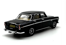 Load image into Gallery viewer, OXFORD 1:76 Rover P5B Queen&#39;s Sedan Model Diecast Metal Car New Collection
