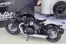 Load image into Gallery viewer, WELLY 1:12 2021 Bonneville Bobber Heavy Sports Model Diecast Metal Motorcycle
