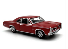 Load image into Gallery viewer, 1:87 Red Pontiac GTO Muscle Classic Sports Model Diecast Metal Car New Collection
