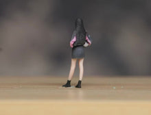 Load image into Gallery viewer, 1:64 Painted Figure Model Miniature Resin Diorama Sand Trendy Girl with Helmet
