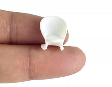 Load image into Gallery viewer, 1:64 Painted Figure Mini Model Miniature Resin Diorama Set Beauty Man Chair Sand
