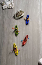 Load image into Gallery viewer, 1:64 Painted Figure Model Miniature Resin Diorama Sand Kayak Kayaker Canoeman
