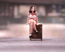 Load image into Gallery viewer, 1:64 Painted Figure Model Miniature Resin Diorama Lady Special Agent Cabinet Toy Collection
