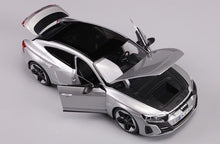Load image into Gallery viewer, Bburago 1:18 2022 RS e-tron GT Racing Sports Model Toy Diecast Metal Car
