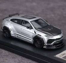 Load image into Gallery viewer, Flame 1:64 Silver Carbon URUS Widebody SUV Sports Model Diecast Metal Car New Collection
