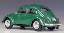 Load image into Gallery viewer, Maisto 1:24 Green VW Beetle Classic Sports Model Toy Diecast Metal Car BN
