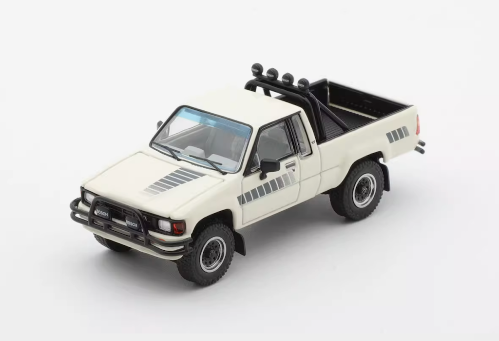 GCD 1:64 White Hilux SR5 Xtra Cab Pickup Truck Model Diecast Metal Car New Collection