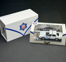 Load image into Gallery viewer, Rollin 1:64 Arkansas ASP Police CROWN VICTORIA CV Model Diecast Metal Car New Collection
