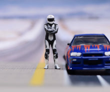 Load image into Gallery viewer, 1:64 Painted Figure Model Miniature Resin Diorama Sand Racer Man Woman Racing

