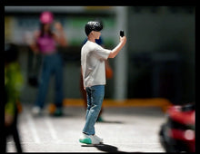 Load image into Gallery viewer, 1:64 Painted Figure Model Miniature Resin Diorama Toy Sand Selfie Man Boy Tee
