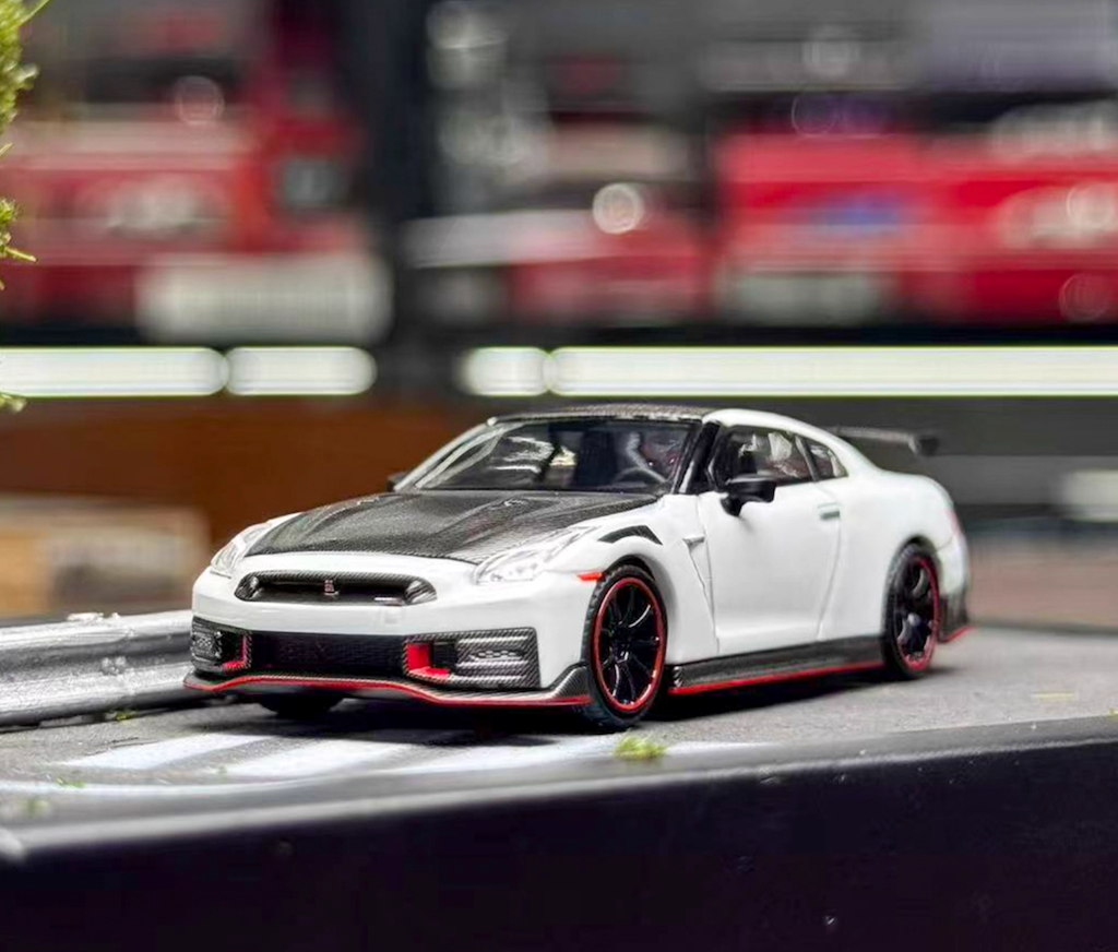 MINIGT 1:64 Pearl White 2024 GTR R35 Nismo Sports Model Diecast Metal Car New Collection