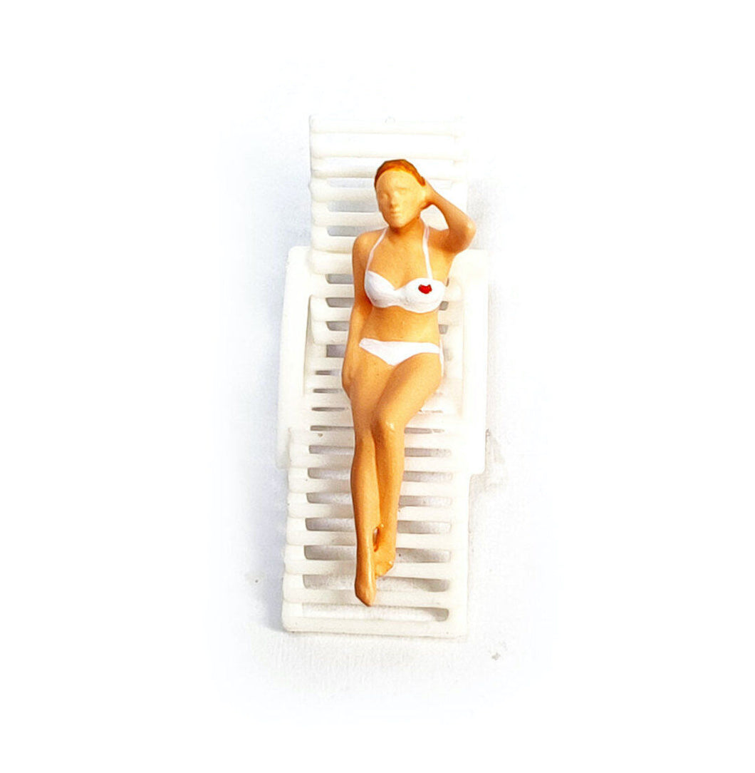 1:64 Painted Figure Mini Model Miniature Resin Diorama Beach Vacation Bikini WH