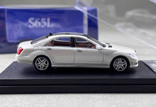 Load image into Gallery viewer, SW 1:64 Pearl White S65L Mk5 W221 Sedan Sports Model Diecast Metal Car New Collection
