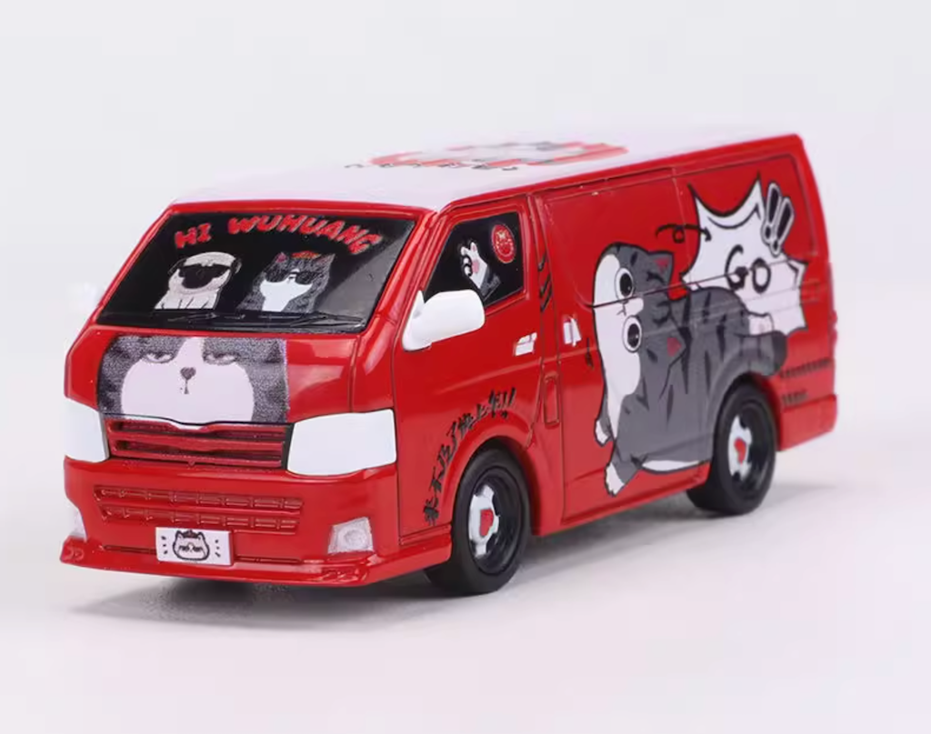 Masdi 1:64 2010 Red Cartoon Hiace Van MPV Sports Model Diecast Metal Car New Collection