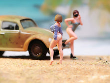 Load image into Gallery viewer, 1:64 Painted Figure Model Miniature Resin Diorama Toy Sand Pretty Lady Beauty
