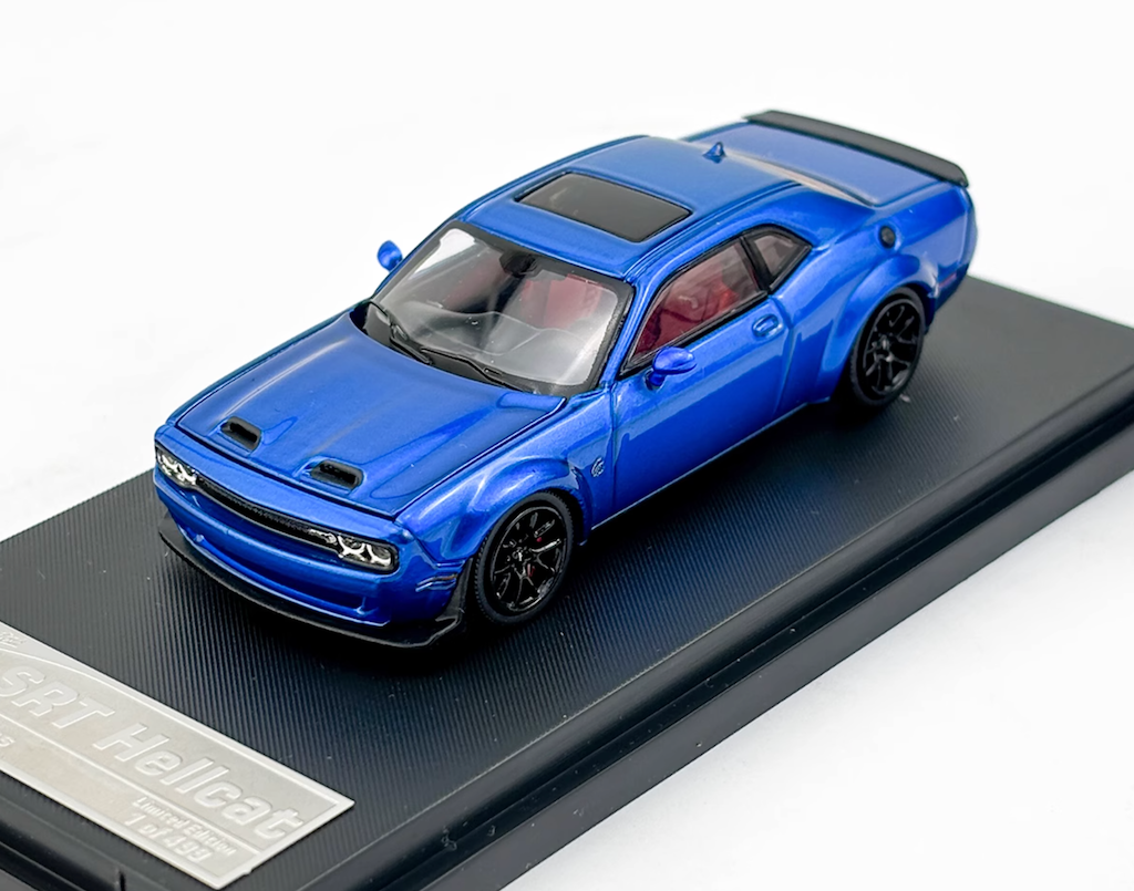 SH 1:64 Blue SRT Hellcat Muscle Sports Model Diecast Metal Car New Collection