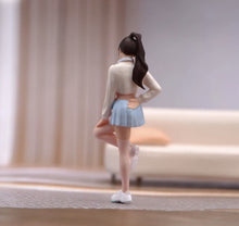 Load image into Gallery viewer, 1:64 Painted Figure Model Miniature Resin Diorama Sand Toy Headset Pretty Girl
