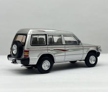 Load image into Gallery viewer, DBGT 1:64 Silver Pajero V31 SUV ORV Sports Model Diecast Metal Car New Collection
