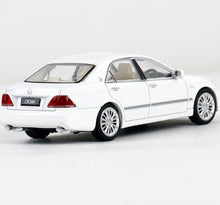 Load image into Gallery viewer, JKM 1:64 JDM 2007 Crown 12 VII Sedan Sports Model Metal Diecast Car New
