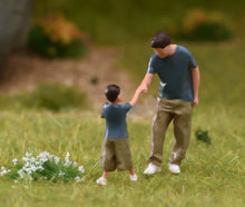 Load image into Gallery viewer, 1:64 Painted Figure Model Miniature Resin Diorama Toy Sand Father and Son Play
