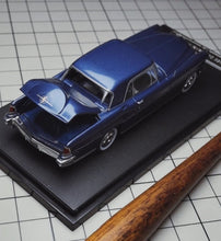 Load image into Gallery viewer, GFCC 1:64 Blue 1956 Continental Mark II Classic Model Diecast Metal Car New Collection
