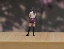 Load image into Gallery viewer, 1:24 Painted Figure Model Miniature Resin Diorama Sand Girl in JK Uniform Lady
