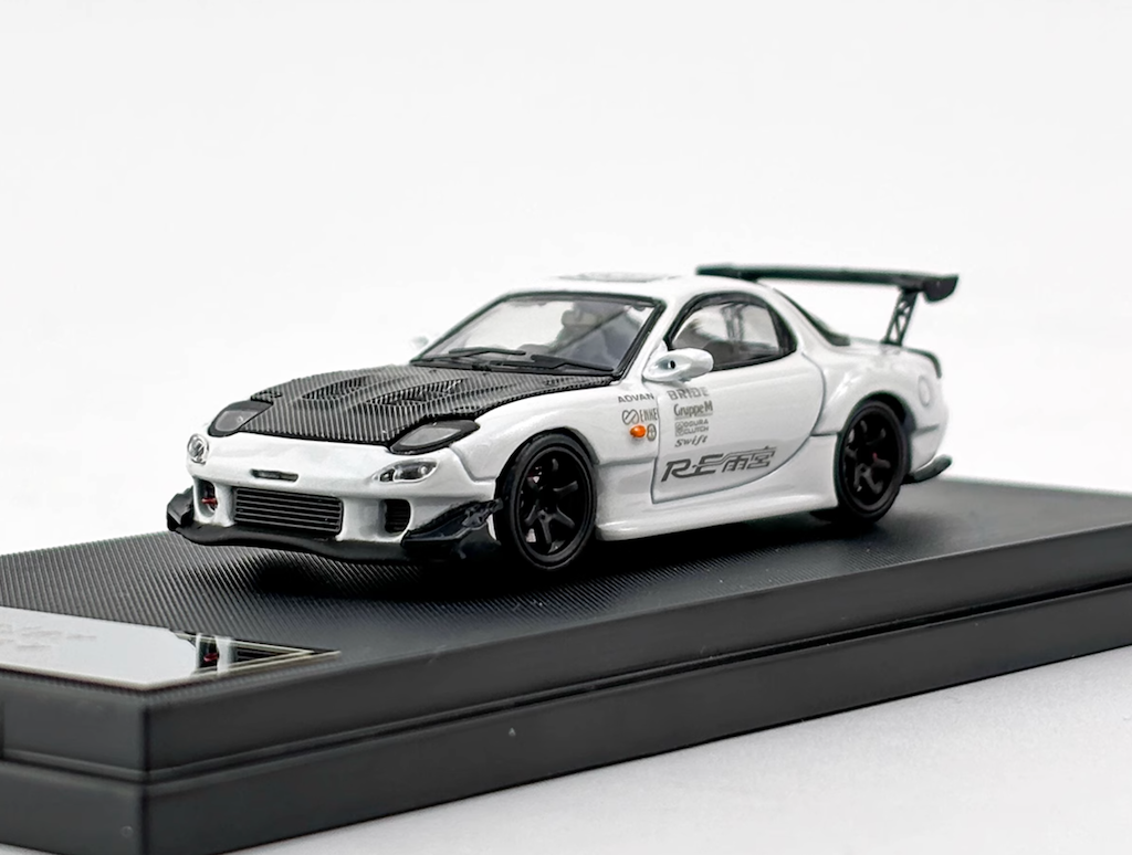 Master 1:64 White Carbon JDM RX-7 FD3S RE Sports Model Diecast Metal Car New Collection