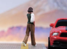 Load image into Gallery viewer, 1:64 Painted Figure Model Miniature Resin Diorama Sand Walking Girl Casual Lady
