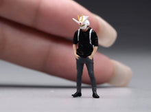 Load image into Gallery viewer, 1:64 Painted Figure Model Miniature Resin Sand cool man boy backpack Style
