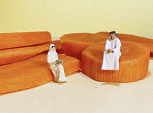 Load image into Gallery viewer, 1:64 Painted Figure Model Miniature Resin Diorama Sand Arabs Robe Man Lady Toy
